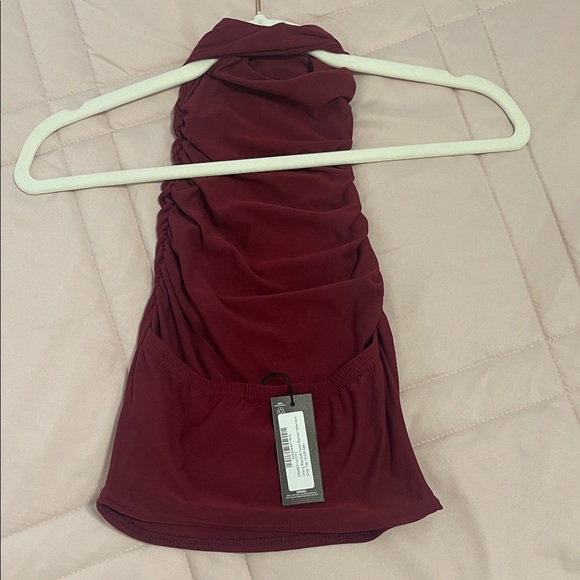 PrettyLittleThing Burgundy Ruched Blouse - Picture 2 of 2